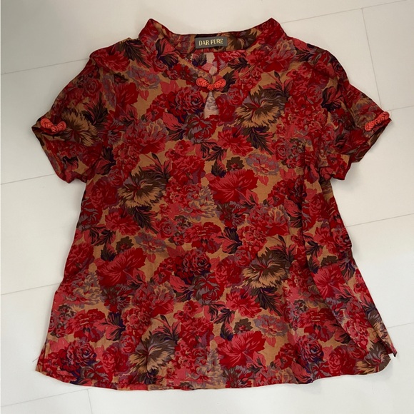 Vintage Red Floral Top - Picture 4 of 4